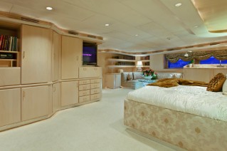Yacht ISLANDER -  Master Cabin View 2